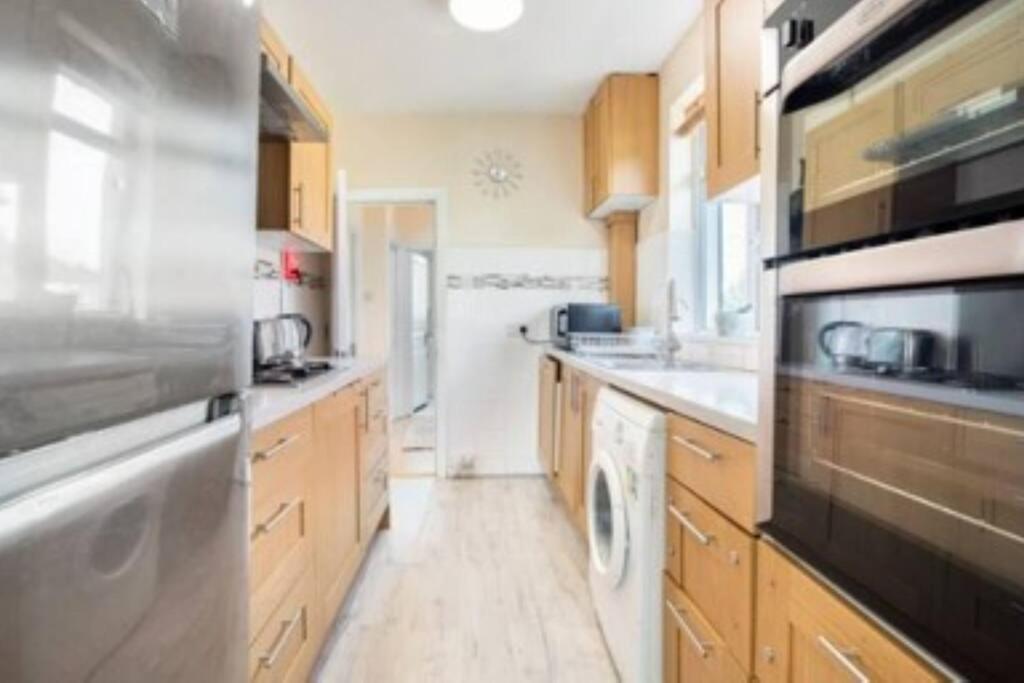 Appartement Wembley 2 Bed/2 Bath Modern Apt *