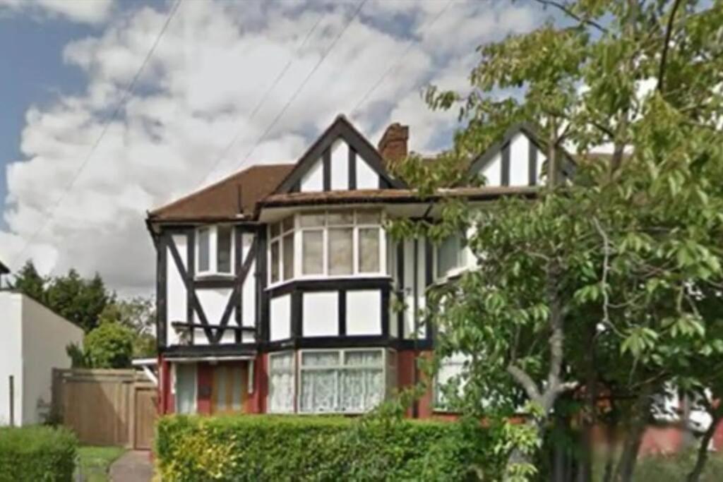 Wembley 2 Bed/2 Bath Modern Apt Appartement Londres